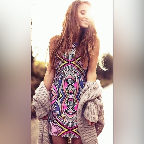 MinkPink Women’s Multi Color Tribal Bodycon Sleevless Dress Medium - Picture 1 of 7